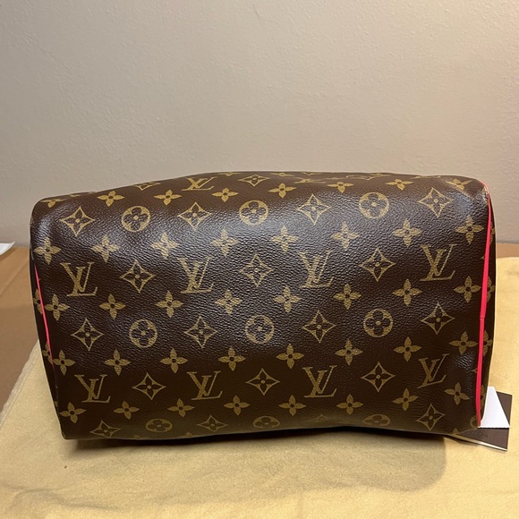 Authentic Louis Vuitton Speedy 30 MNG Totem Bag - Picture 6 of 15